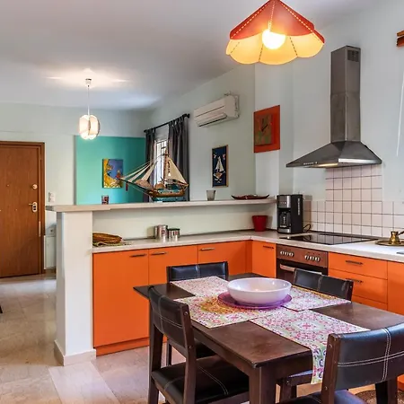 Apartment Erika's Oasis - Stylish Gem Inthe Heart Of History