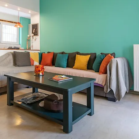 Erika's Oasis - Stylish Gem Inthe Heart Of History Apartment Kalamata