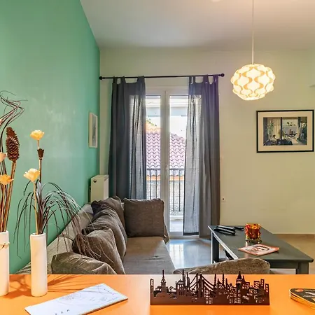 Erika's Oasis - Stylish Gem Inthe Heart Of History Kalamata