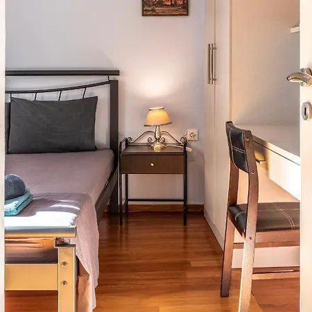 Erika's Oasis - Stylish Gem Inthe Heart Of History * Kalamata