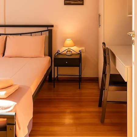 아파트 Erika's Oasis - Stylish Gem Inthe Heart Of History *