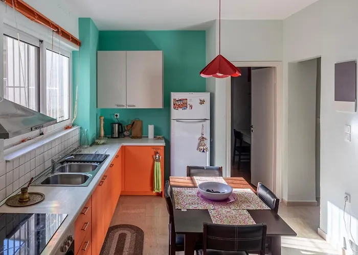 Erika's Oasis - Stylish Gem Inthe Heart Of History * Calamata