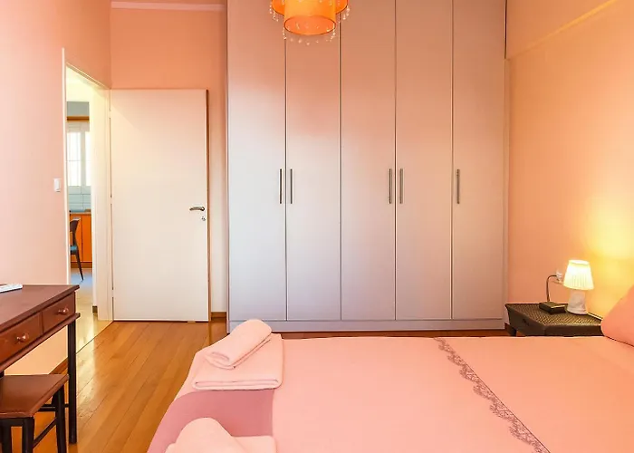 Erika's Oasis - Stylish Gem Inthe Heart Of History Apartamento Calamata